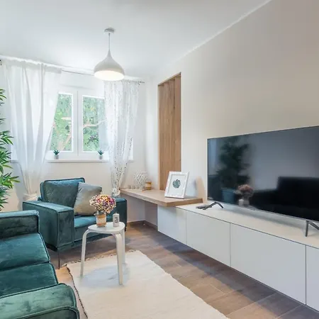 Apartment Norah With Private Parking Pula Exterior photo